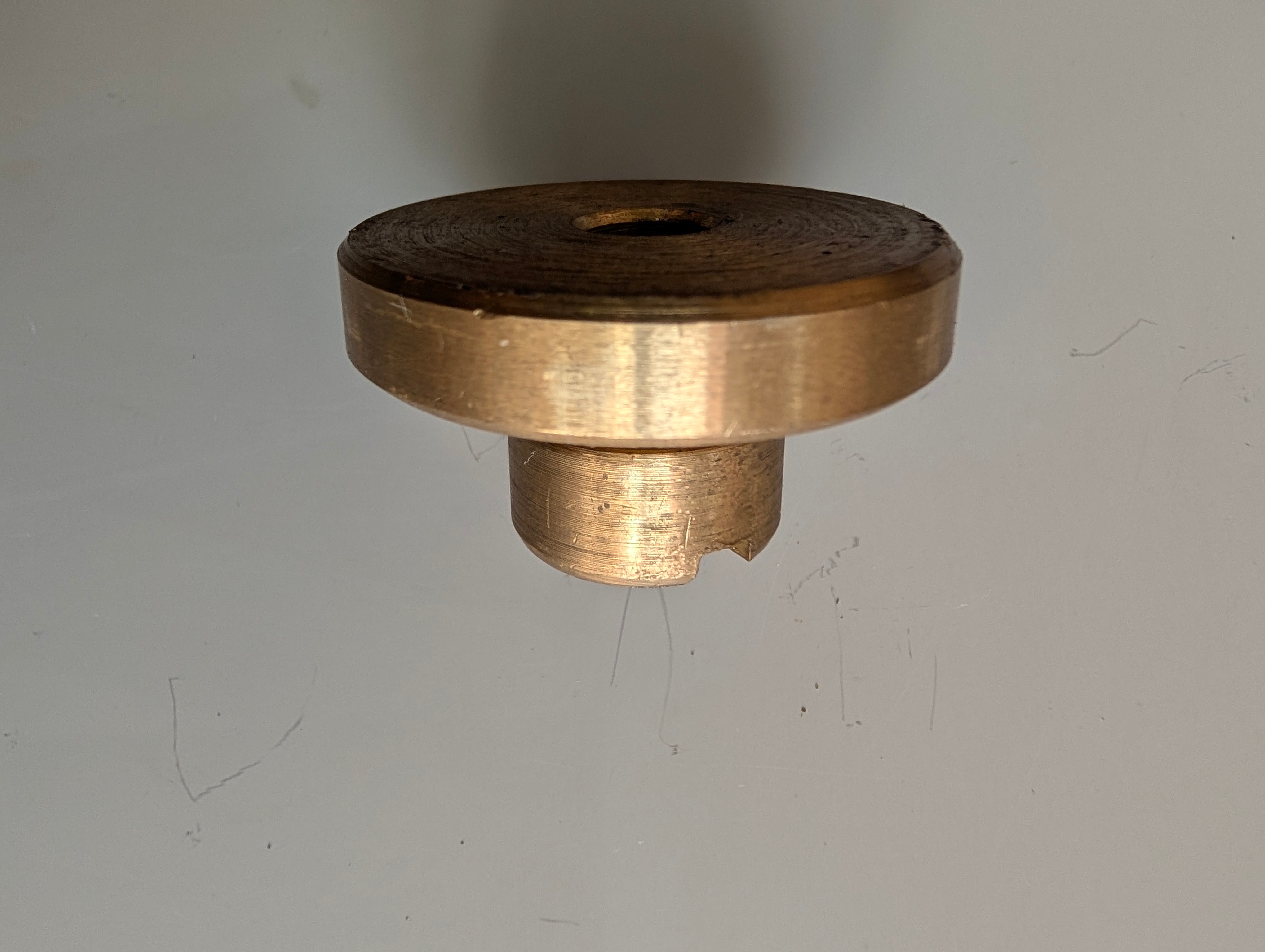 Piston cutie distributie